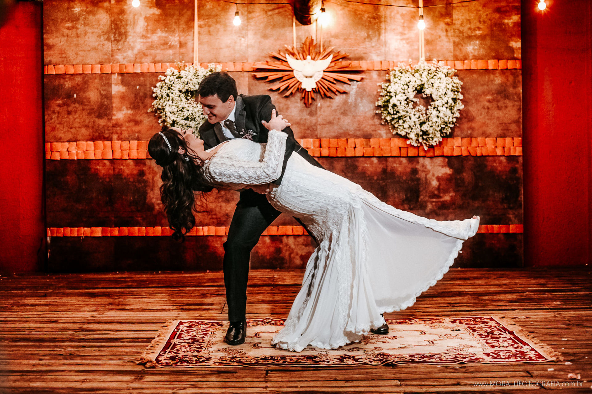 Foto CASAMENTO - CASA TERRANA DE LETICIA E TALES Foto CASAMENTO - CASA TERRANA DE LETICIA E TALES - Imagem 28