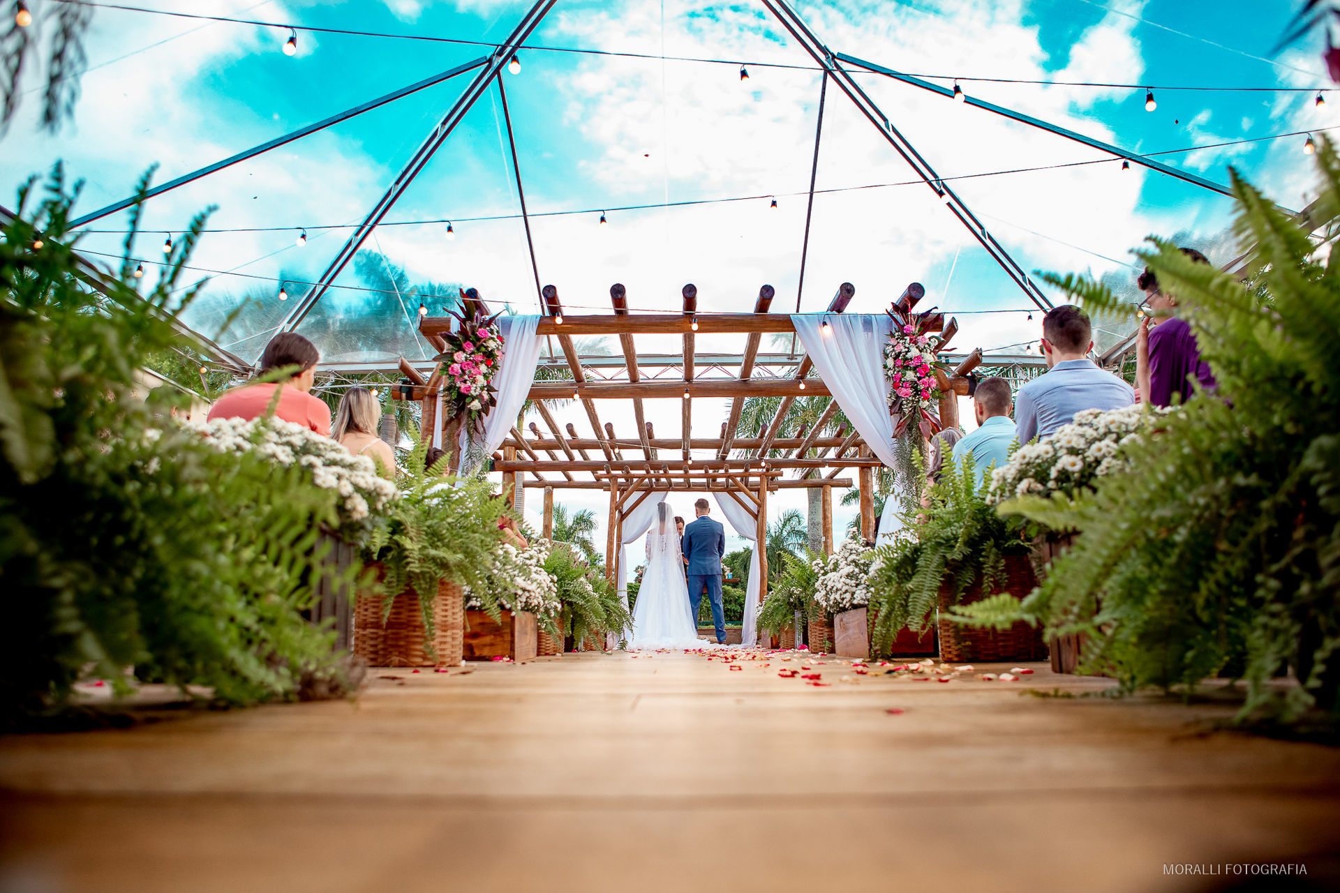 Foto CASAMENTO NA CHACARA RECANTO PEROLA EM LIMEIRA SP. Foto CASAMENTO NA CHACARA RECANTO PEROLA EM LIMEIRA SP. - Imagem 15